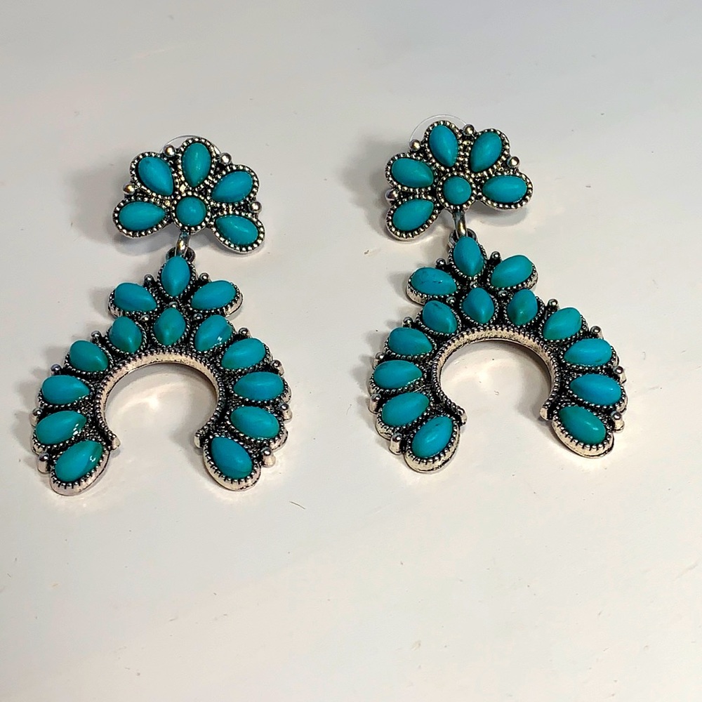 Western Natural Stone Earrings - Picture 2 of 5